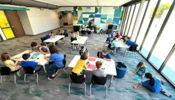 Iola Elementary School - Iola