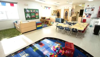 Lil' Einsteins Learning Academy - Bear