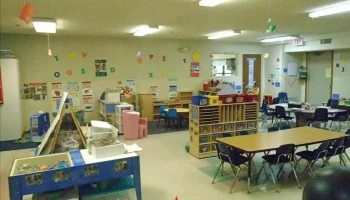 Postal Court KinderCare - Pasadena