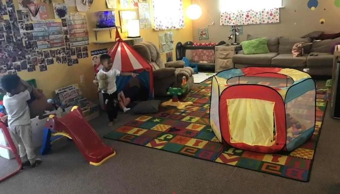 Fawn's Little Feet Daycare - Randallstown