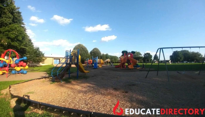 Linden Hill Elementary School - Wilmington