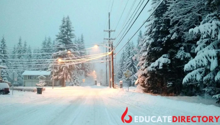 Mendenhall River Community School - Juneau