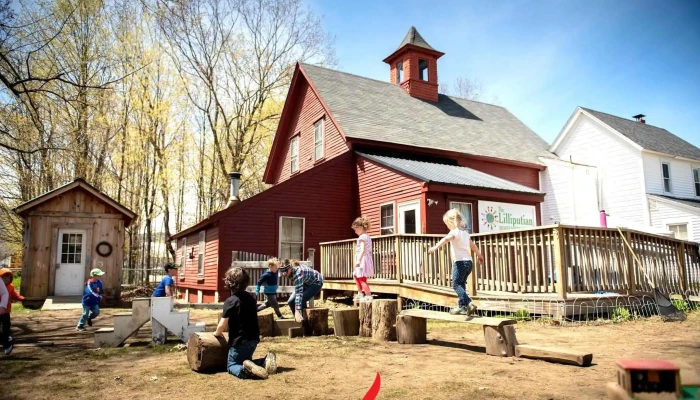 The Lilliputian School - North Conway